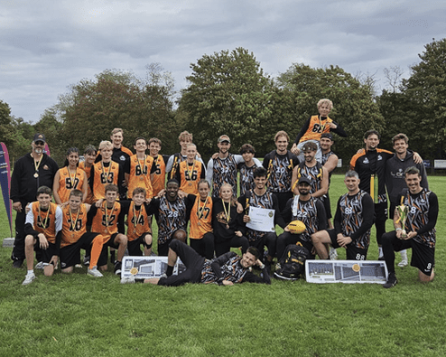 Gruppenfoto Rhein-Ruhr-Bowl Walldorf Wanderers - Siegerfoto beim Rhein-Ruhr-Bowl